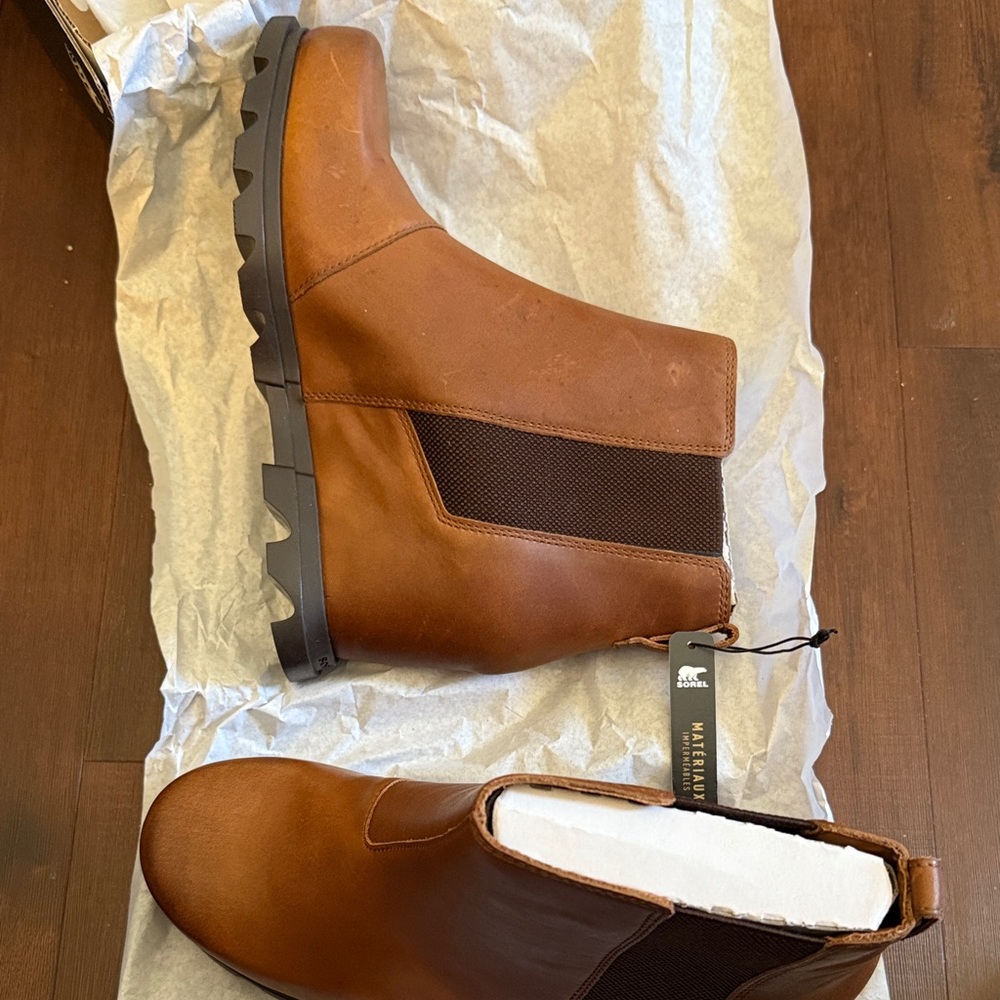 Sorel Joan of Arctic Wedge III Brown Leather Hidden Heeled Boots